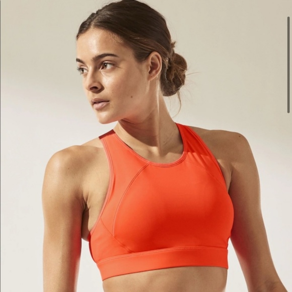 ATHLETA Rise Up Sports Bra in Supersonic